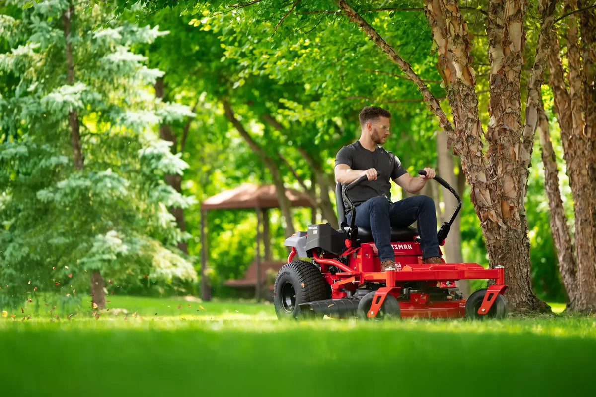 Z3200 Gas Zero-Turn Riding Lawn Mower 106.7cm