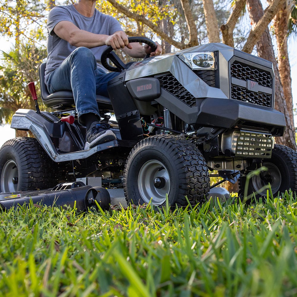 MT100 Lawn Tractor 106.7cm 500cc