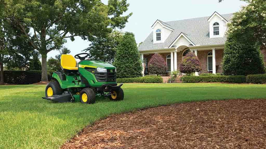S140 Lawn Tractor 121.9cm