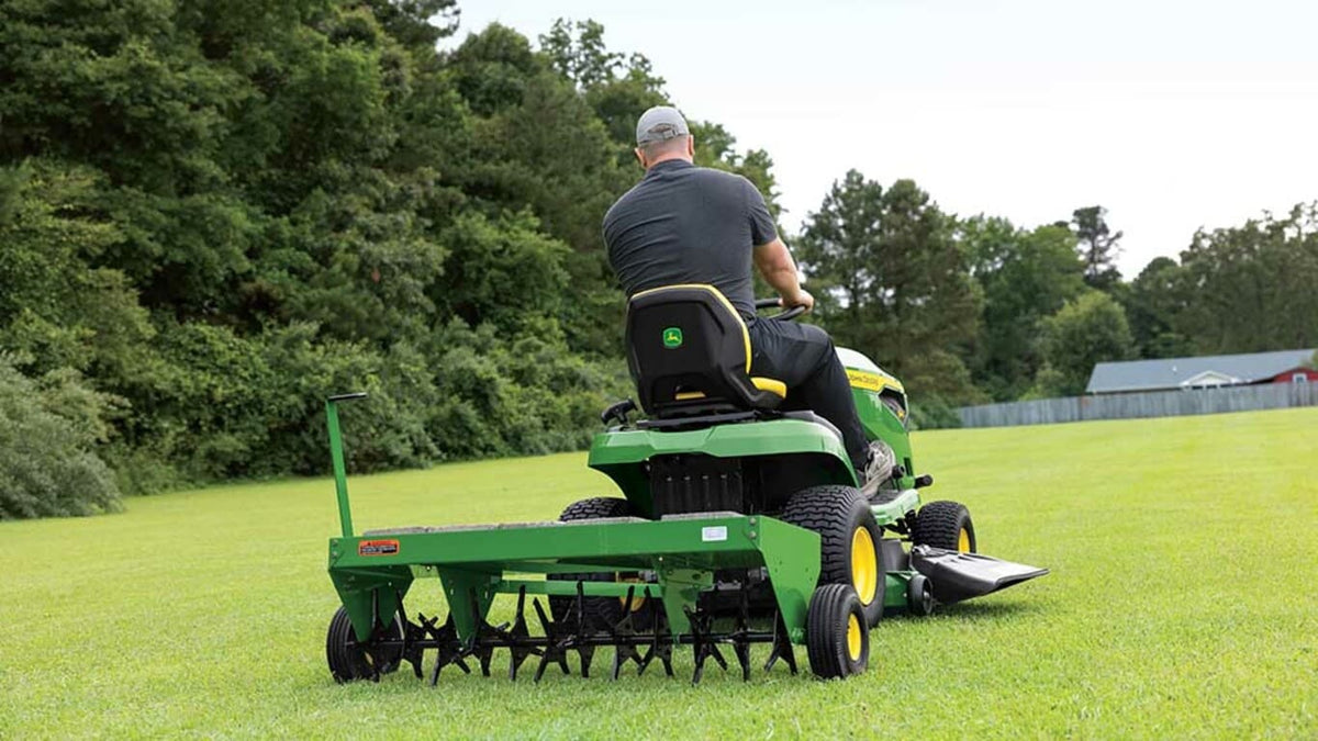 S140 Lawn Tractor 121.9cm