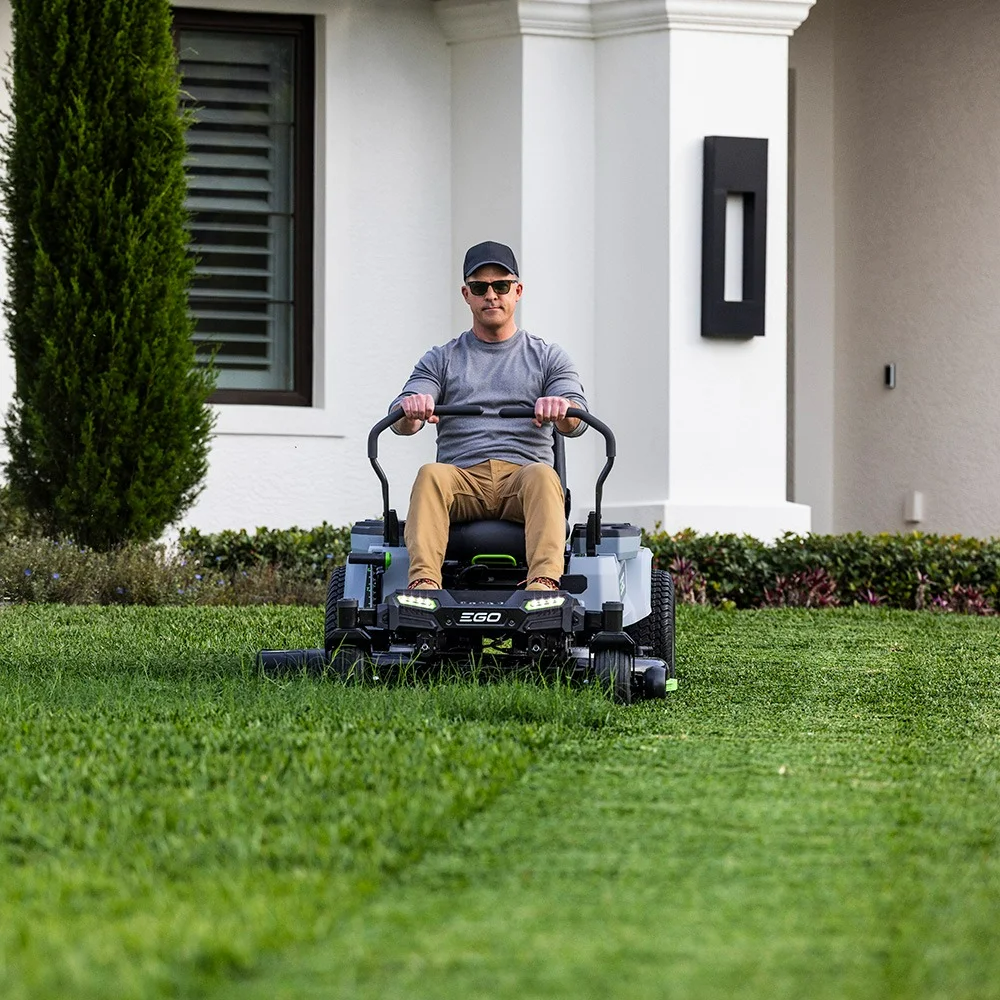 ZT4214L Cordless Zero Turn Riding Mower 106.7cm 56V 6.0Ah